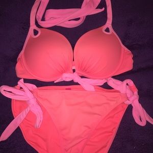 VS bikini